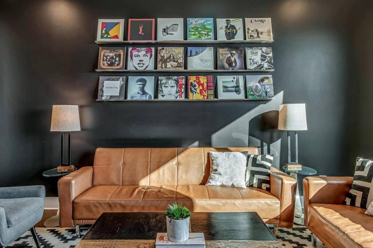 Big New And Modern With Skyline View Mural And Ping Pong Nashville Exteriér fotografie