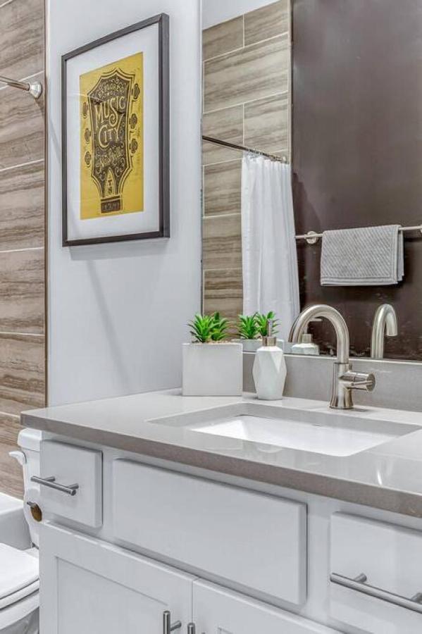 Big New And Modern With Skyline View Mural And Ping Pong Nashville Exteriér fotografie