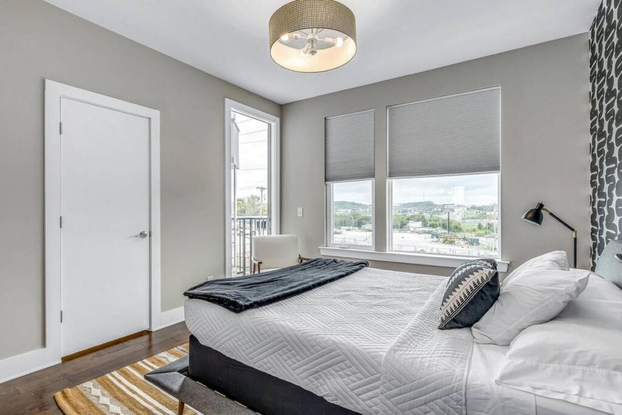 Big New And Modern With Skyline View Mural And Ping Pong Nashville Exteriér fotografie