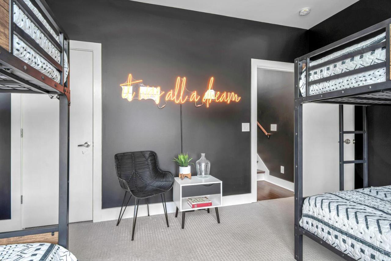 Big New And Modern With Skyline View Mural And Ping Pong Nashville Exteriér fotografie